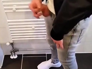 Amateur Webcam Handjob with a Big Cock